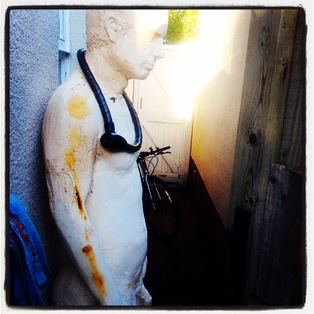 926514_645047258925550_1618409446_n